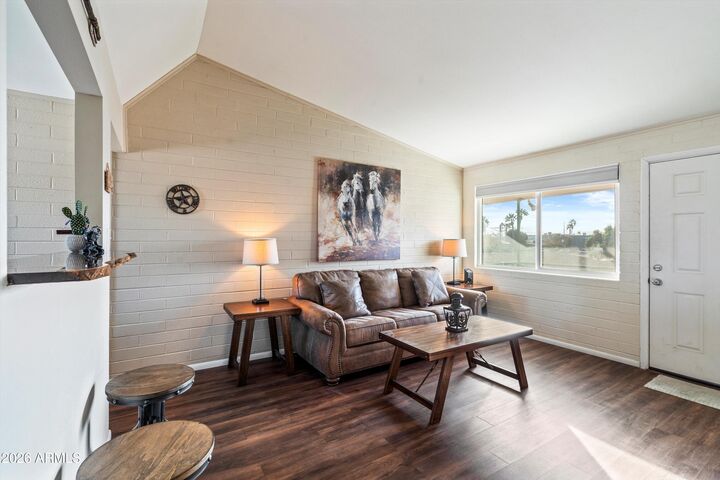 Property Photo:  1908 W Berridge Lane 11  AZ 85015 