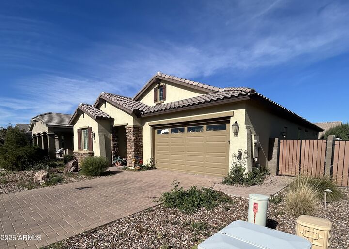 Property Photo:  2828 W Patagonia Court  AZ 85144 