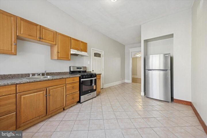 Property Photo:  1410 W Porter Street  PA 19145 