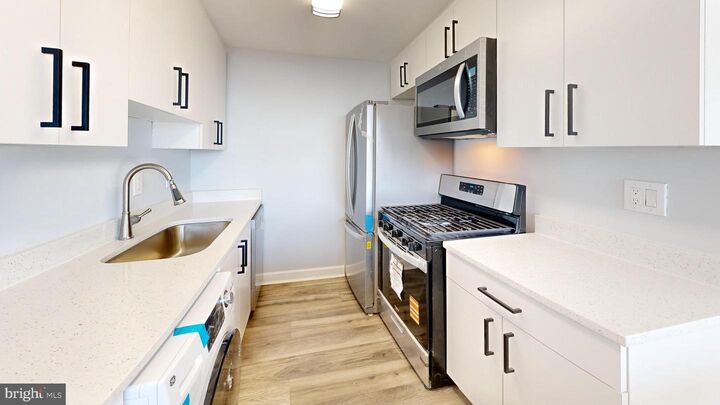 Property Photo:  4600 Duke Street 600  VA 22304 