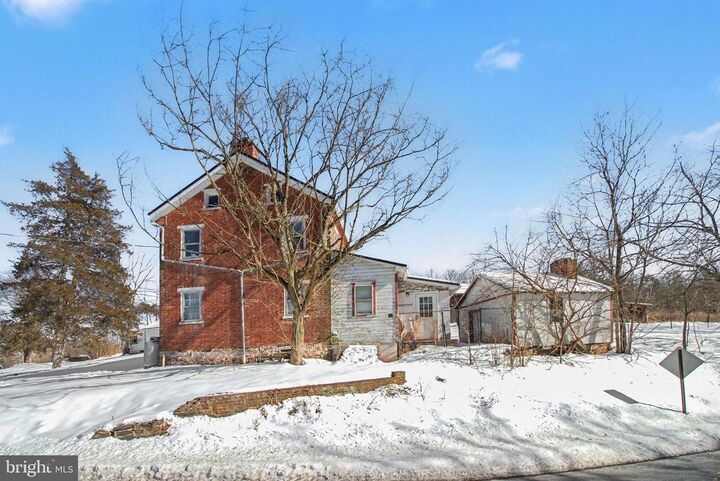 Property Photo:  84 Kennedy Valley Road  PA 17040 