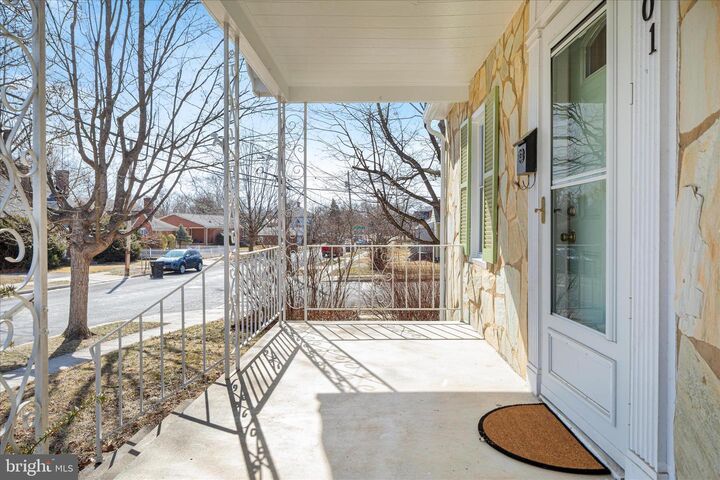 Property Photo:  501 Battle Avenue  VA 22601 