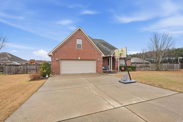 Property Photo:  5 Edge Brook Cove  AR 72150 