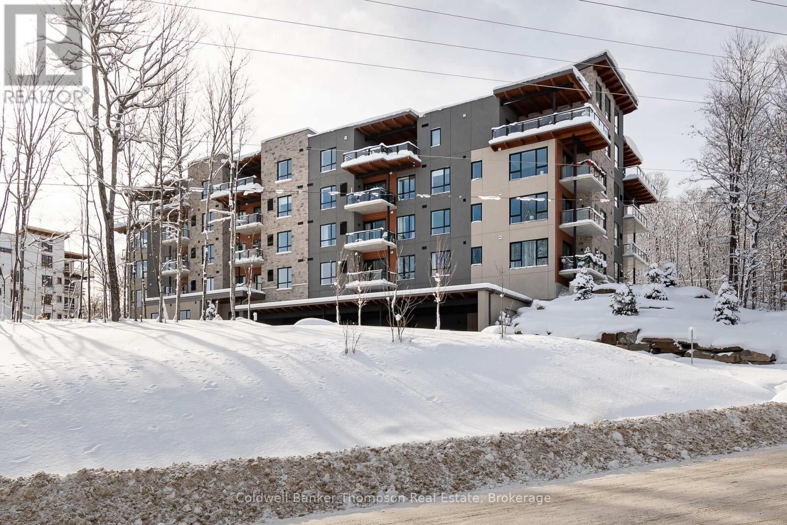 Photo de la propriété:  18 Campus Trail 207  ON P1H 0K2 