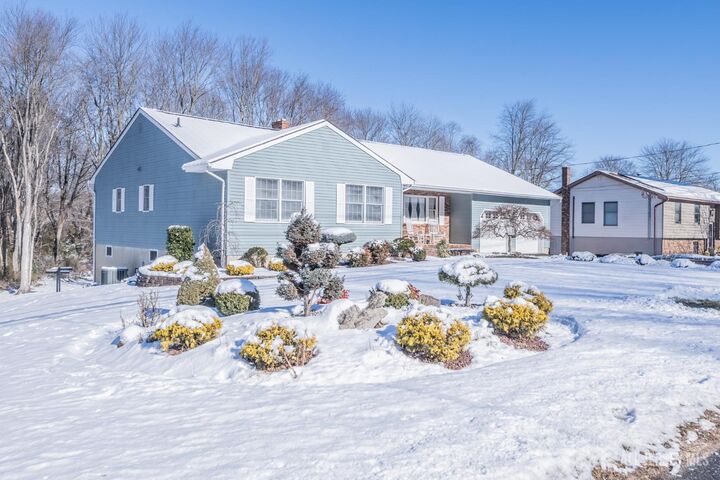 Property Photo:  59 Dayton Road  NJ 08831 