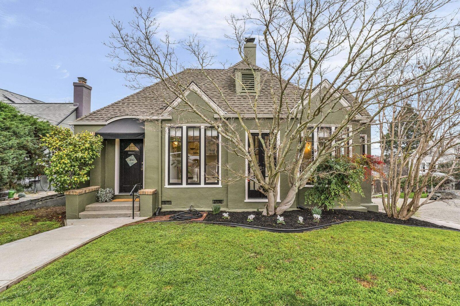 Property Photo: 950 Scott St CA 94610
