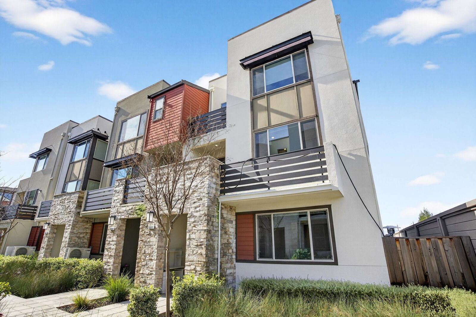 Property Photo:  5521 Gracen Way  CA 94568 