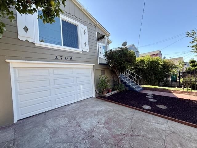 Property Photo: 2706 Short Street CA 94619