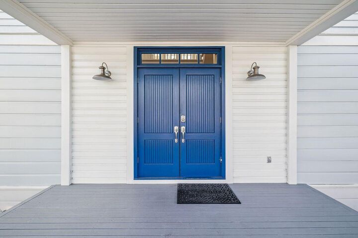 Property Photo:  2110 E County Hwy 30A  FL 32459 