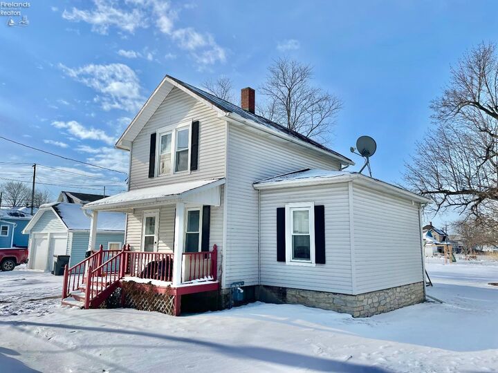 Property Photo:  115 Wood Street  OH 44811 
