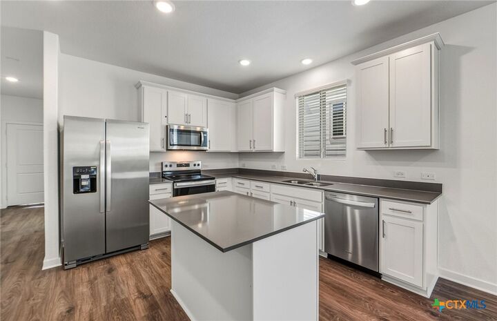 Property Photo:  408 Paradise Canyon Drive  TX 76537 
