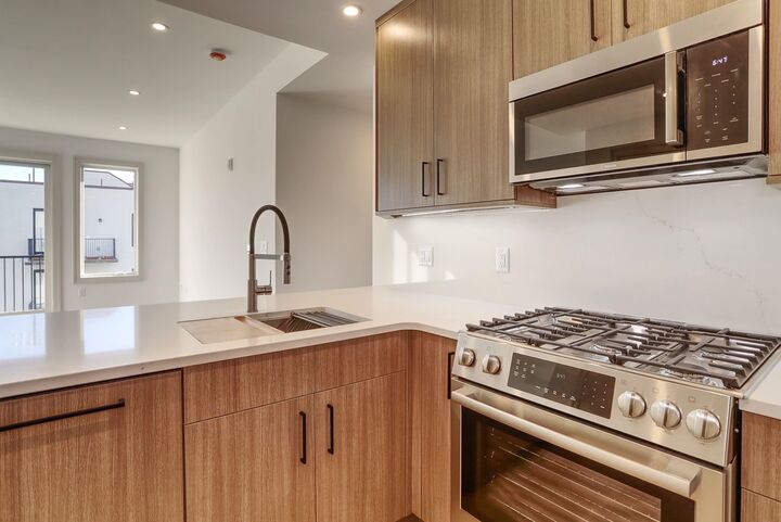 Property Photo:  921 Madison St 503  NJ 07030 