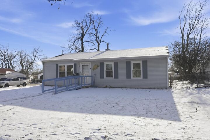 Property Photo:  714 Warwick Avenue  IN 46825 