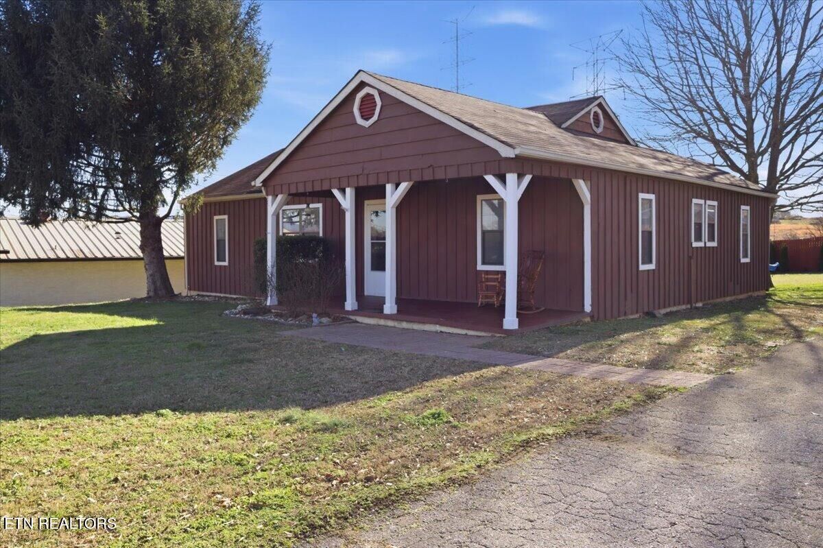 Property Photo:  1211 Foch St  TN 37801 