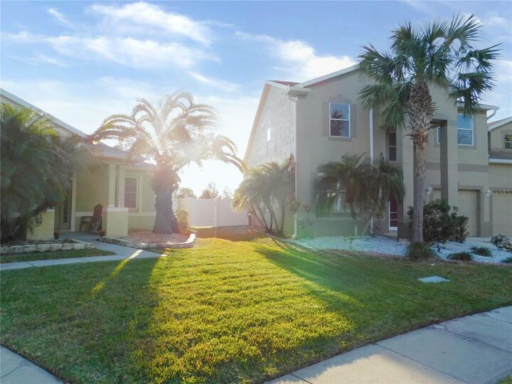 Property Photo: 11016 Holly Cone Drive FL 33569
