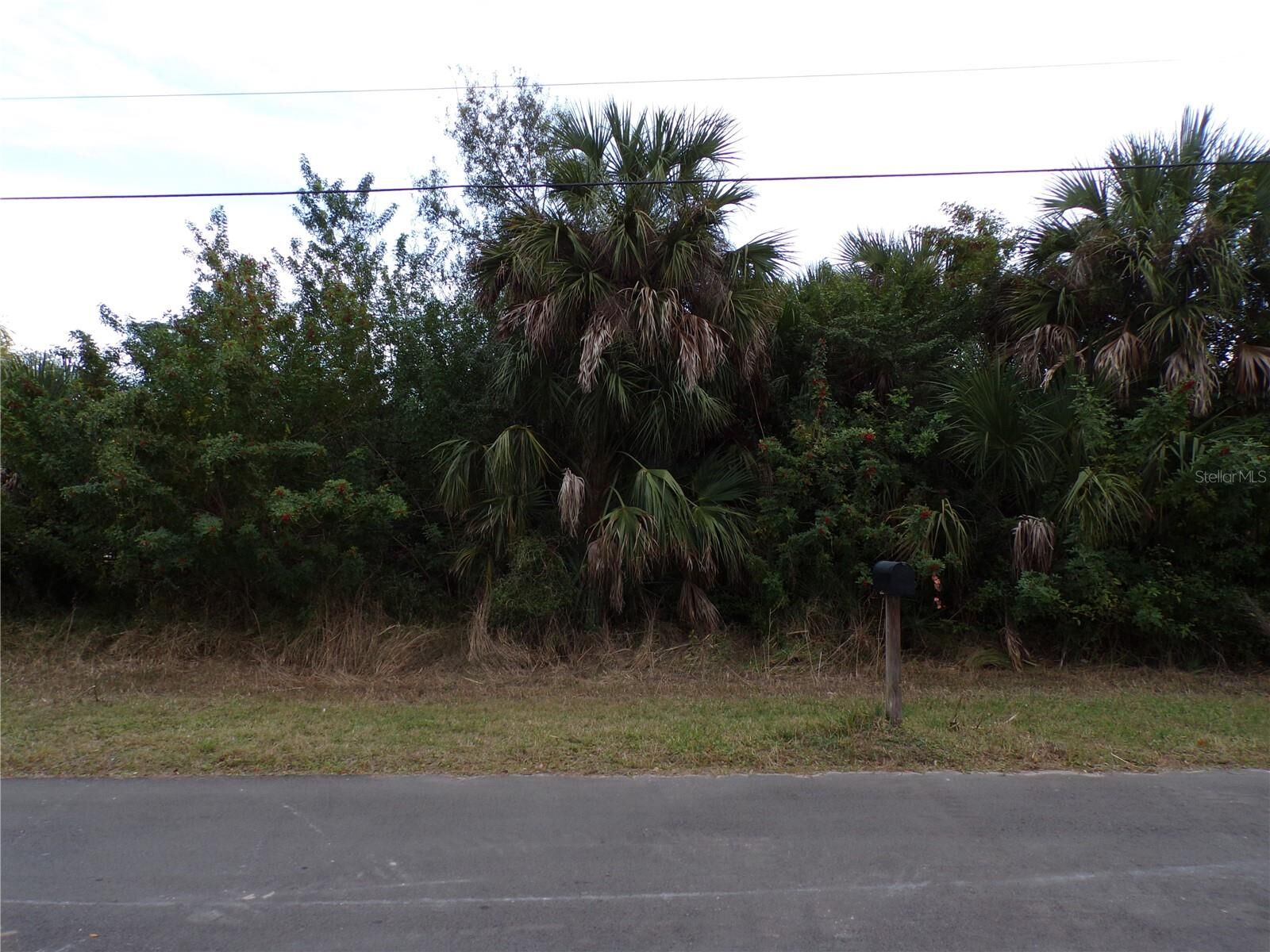 Property Photo: 9191 Hillburn Terrace FL 34224