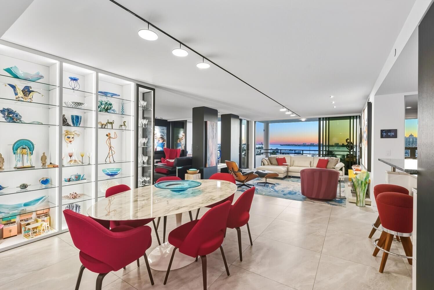 Property Photo:  1255 N Gulfstream Avenue 607  FL 34236 