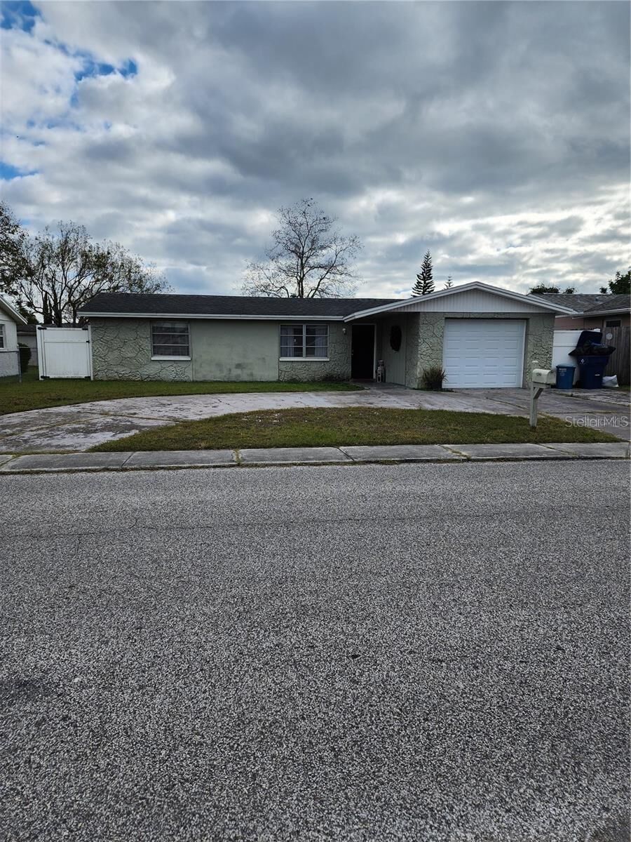 Property Photo: 9240 Sterling Lane FL 34668