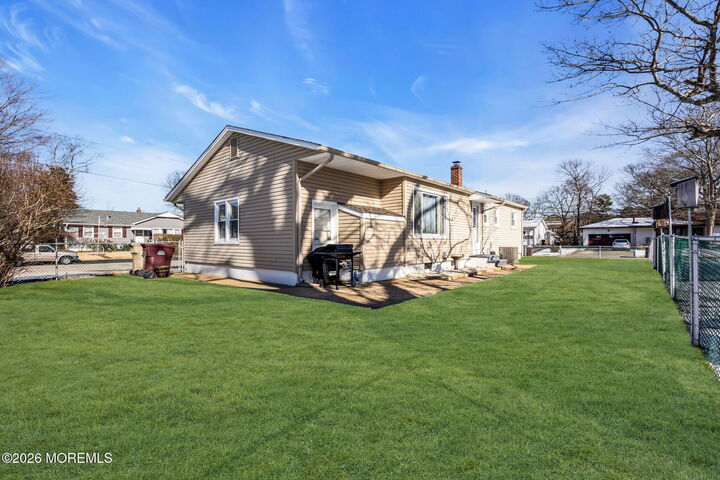 Property Photo:  20 Fairwood Drive  NJ 08721 