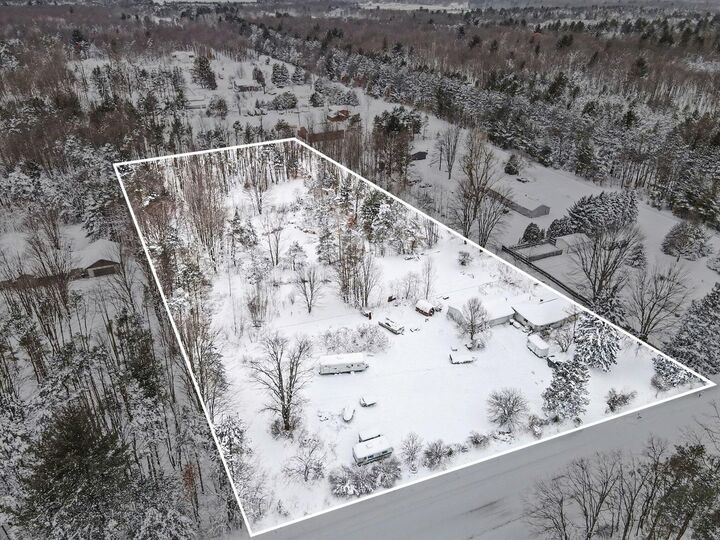 Property Photo:  4249 S Hilton Park Road  MI 49415 