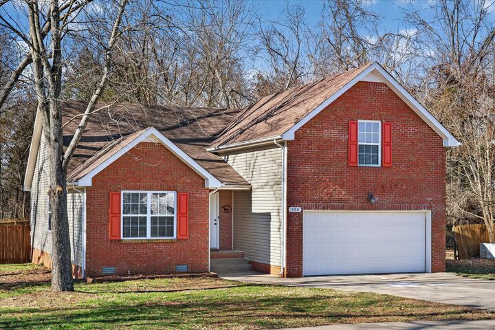 Property Photo:  590 Colby Cv  TN 37042 