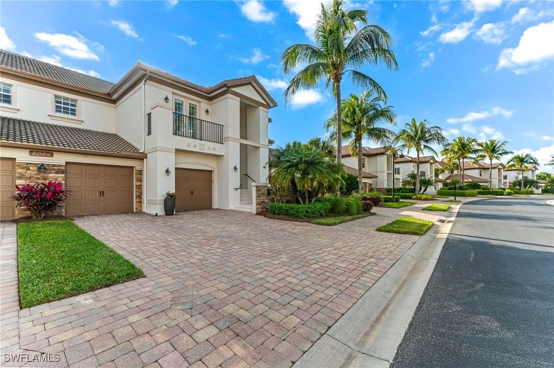 Property Photo:  8044 Players Cove Drive 202  FL 34113 