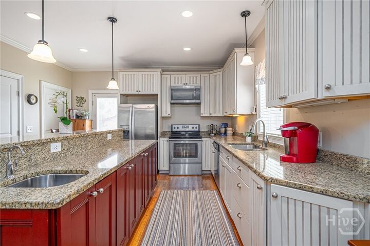 Property Photo:  208 Jones Avenue  GA 31328 