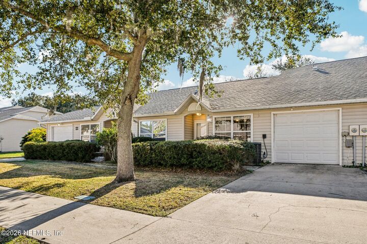 Property Photo:  1018 Grand Hickory Circle  FL 32117 