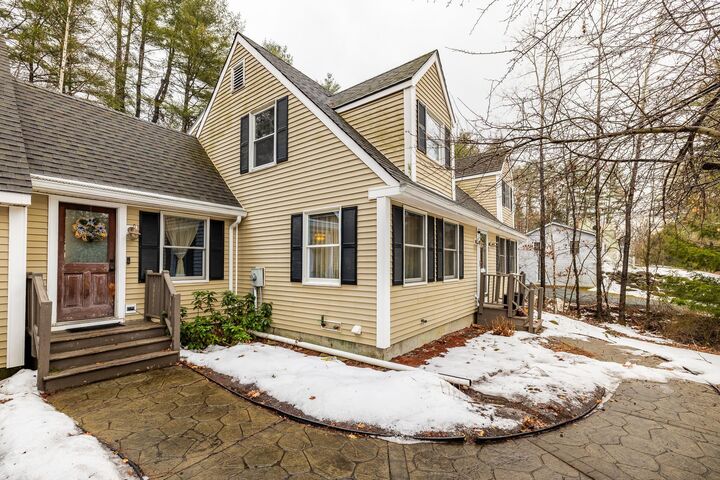 Property Photo:  49 Cottage Circle  NH 03784 