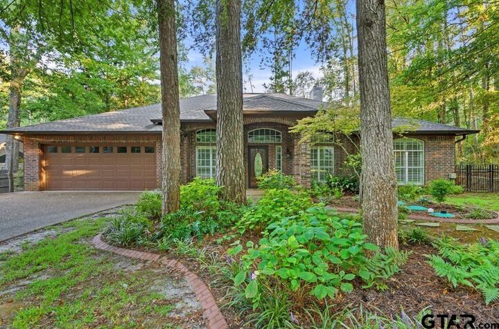 Property Photo:  1620 Brookhollow Drive  TX 75771 