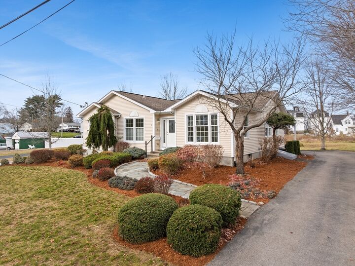 Property Photo:  5 Green Street  MA 02780 