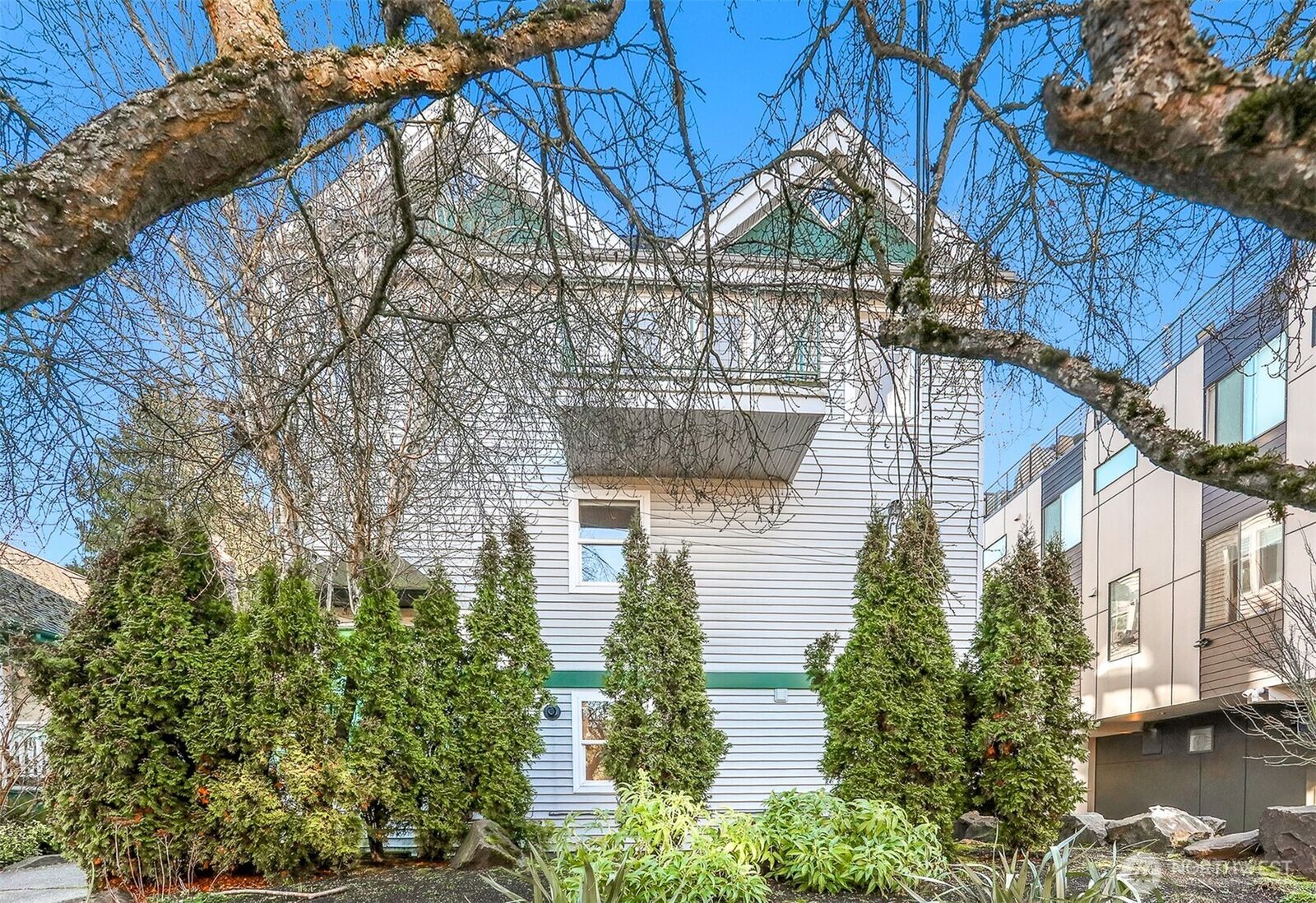 Property Photo:  407 N 49th Street A  WA 98103 