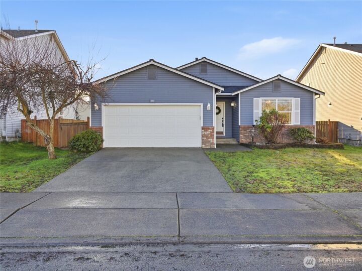 Property Photo:  1015  Nunnally Avenue NW  WA 98360 