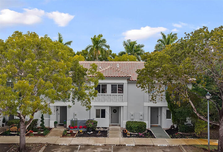 Property Photo:  20815 NW 2nd Street 20815  FL 33029 