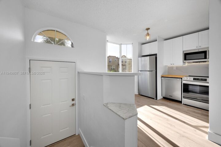 Property Photo:  390 NW 86th Ct 803  FL 33126 