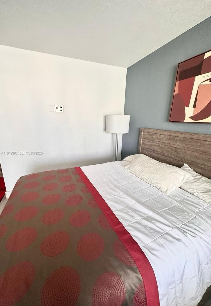 Property Photo:  19201 Collins Ave 836  FL 33160 