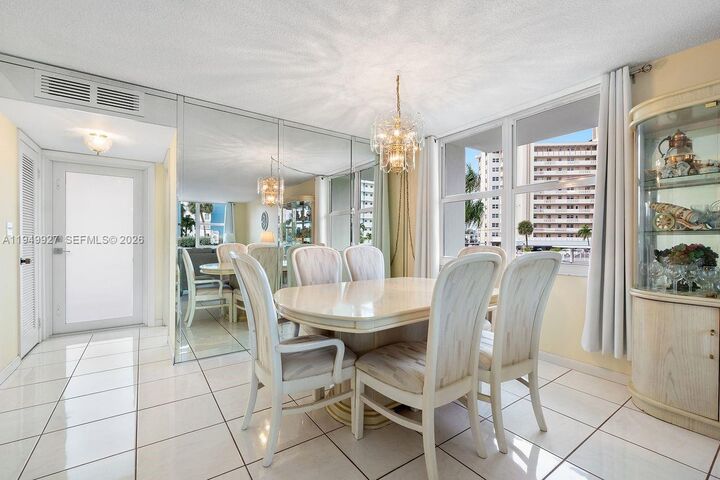 Property Photo: 201 N Ocean Blvd 112 FL 33062