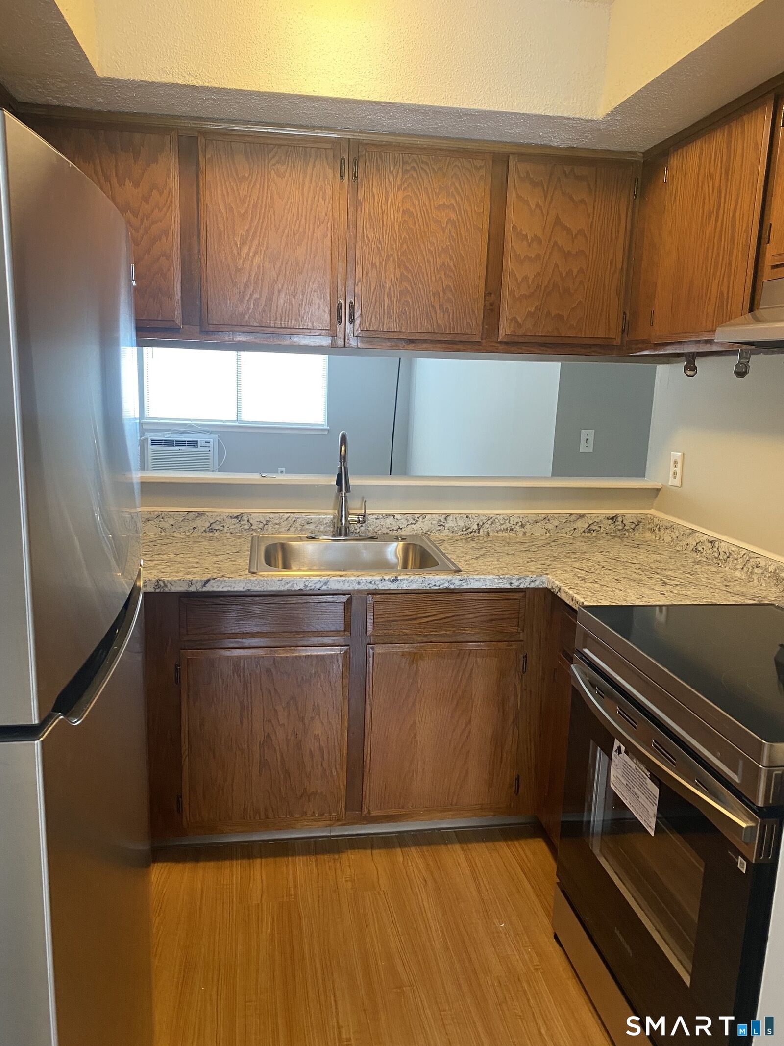 Property Photo:  500 Darling Street 12J  CT 06489 