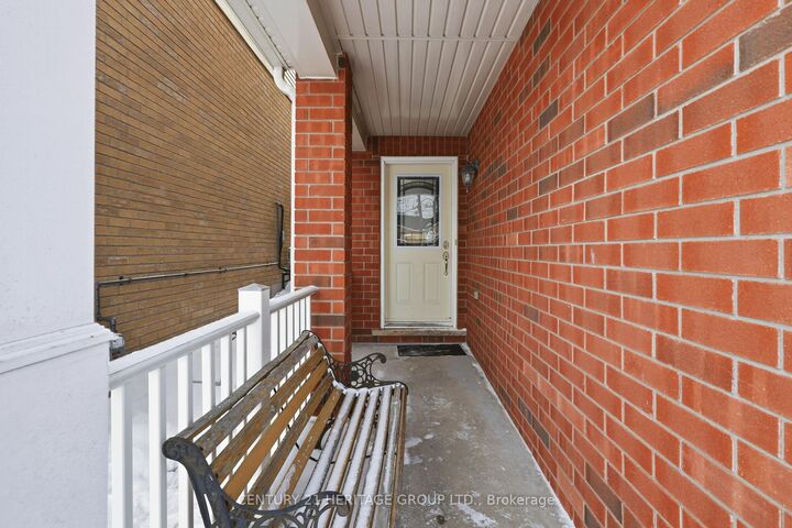 Photo de la propriété:  40 Cliff Gunn Road  ON L3X 3J8 