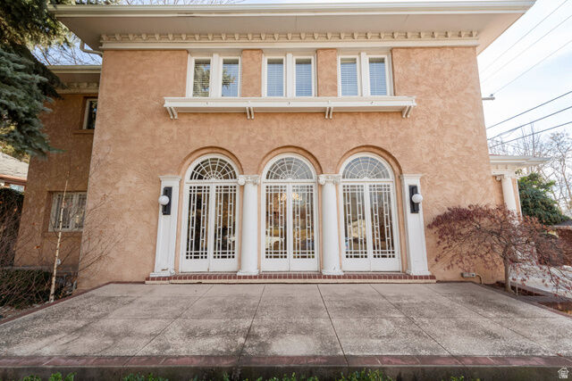 Property Photo: 1120 E Yale Ave UT 84105