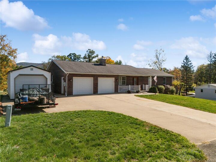 Property Photo:  134 Gardner Ave  PA 15456 