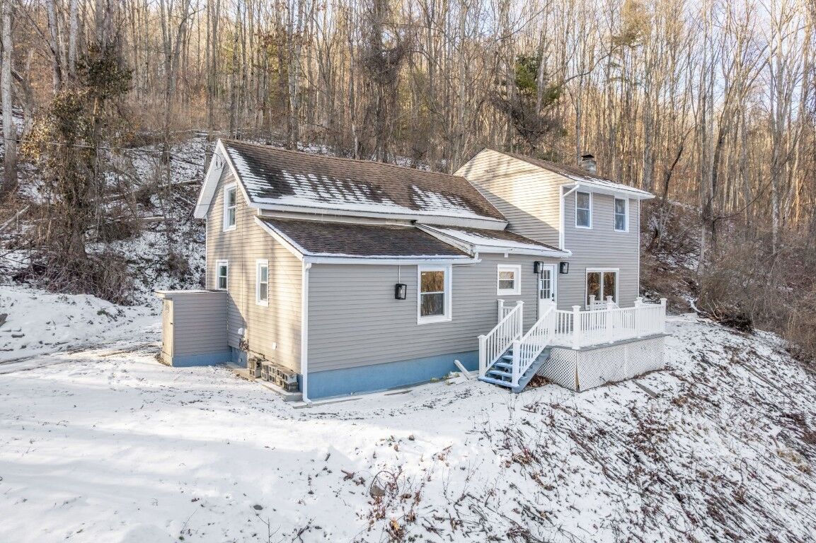 Property Photo:  122 Terrace Drive  NY 13748 