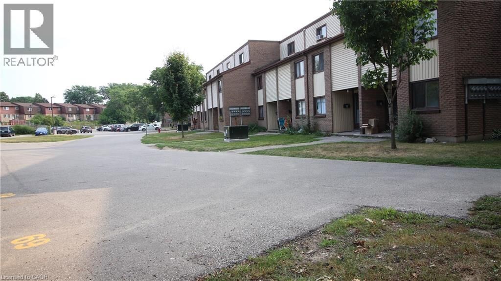 Property Photo:  1200 Courtland Avenue East 44  ON N2C 1K7 