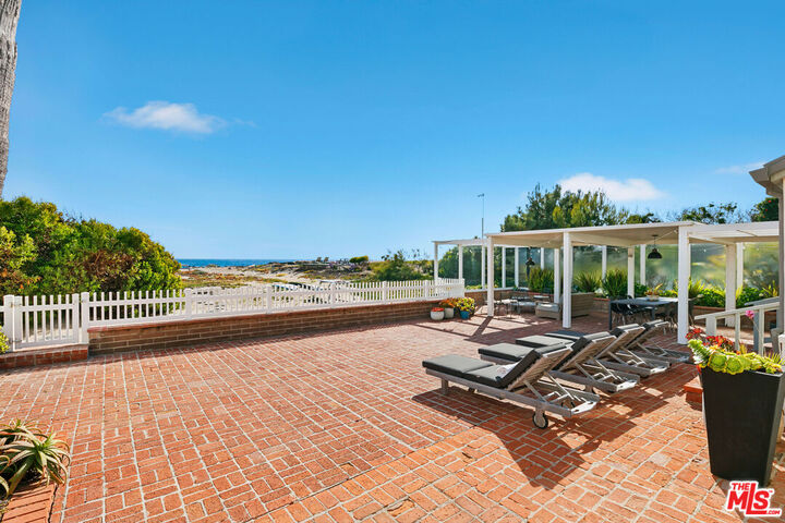 Property Photo: 30830 Broad Beach Rd CA 90265