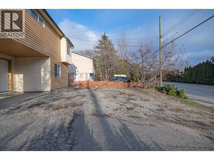 Property Photo:  5121 27 Avenue  BC V1T 6L2 