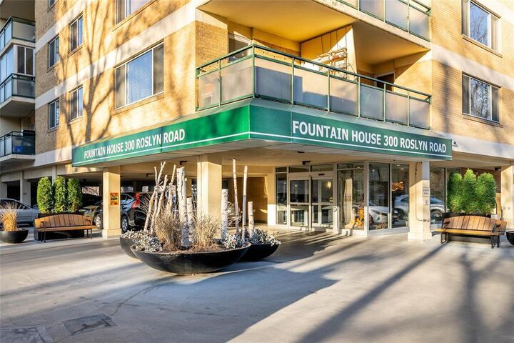 Property Photo:  300 Roslyn Road  MB R3L 0H4 