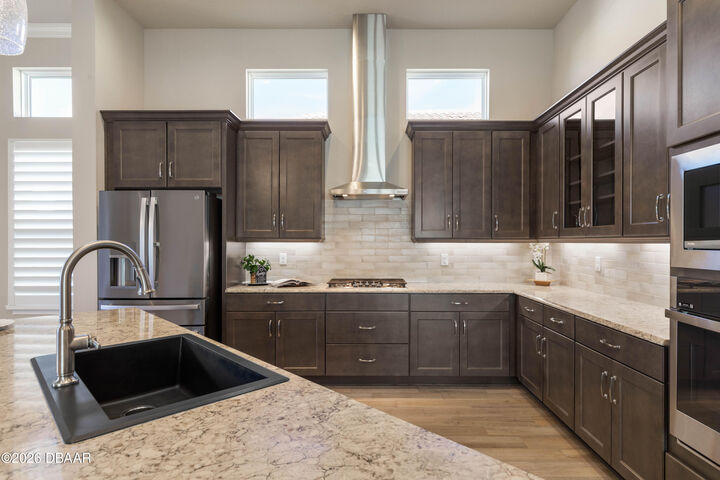 Property Photo: 661 Mahogany FL 32137