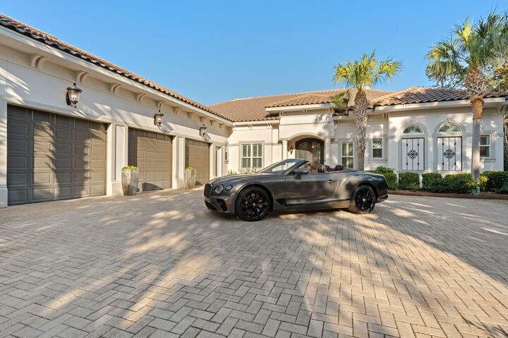 Property Photo:  1492 E Island Green Lane Lane  FL 32550 