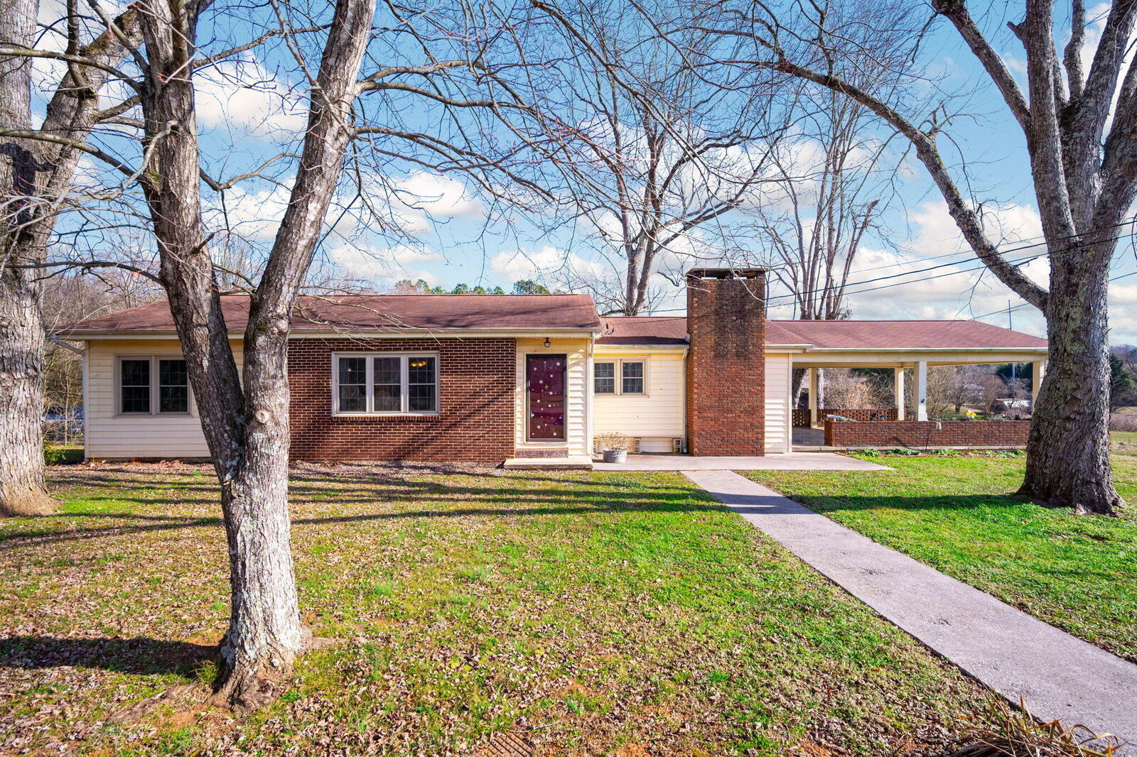 Property Photo:  141 Church Street  TN 37309 