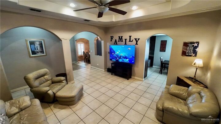 Property Photo:  467 Edgewood Avenue  TX 78541 